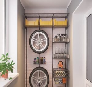 Balkon z systemem półek i koszy Elfa